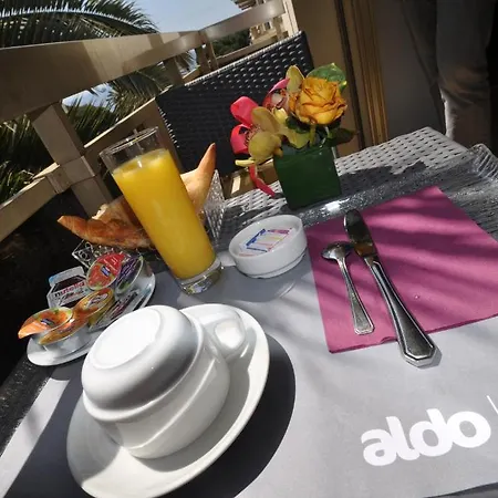 Aldo Hotel 2*